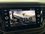 Volkswagen T-Roc 1.5 TSI Sport Business R / All season banden / Achteruitrijcamera / Trekhaak / Stoelverwarming / Climate Control /
