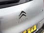 Citroën C3 Plus 83pk | Navigatie | Climate Control | Cruise Control | Parkeersensoren | Elektrisch inklapbare spiegels | Stof/kunstlederen comfortstoelen | Stoelverwarming | Armsteun | Bluetooth | Apple Carplay / Android Auto | DAB+ radio | Automatisch dimlicht | Regensensor | Led koplampen | Multifunctioneel stuurwiel |