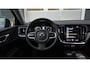 Volvo V60 Cross Country B5 AWD Pro