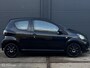 Toyota Aygo 1.0 VVT-i Comfort 5 deurs - AIRCO - EL. RAMEN - CPV - STUURBEKRACHTIGING - RADIO/CD - 2E EIGENAAR - NAP - NL AUTO - APK T/M 01-06-2026 -