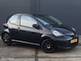 Toyota Aygo 1.0 VVT-i Comfort 5 deurs - AIRCO - EL. RAMEN - CPV - STUURBEKRACHTIGING - RADIO/CD - 2E EIGENAAR - NAP - NL AUTO - APK T/M 01-06-2026 -