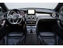 Mercedes-Benz C-klasse 200 AMG Line Aut7 | Leder | Sfeerverlichting | Stoelverwarming | Cruise Control | Climate Control | Regensensor |