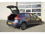 Volvo V40 1.5 T2 Automaat! Polar+ BJ2019 Lmv 16" | Led V+A | Pdc | Navi | Trekhaak | Climate control | Cruise control | Verwarmde voorstoelen | Getint glas