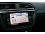 Volkswagen Tiguan 2.0 TSI 4Motion R-Line Black Style (Panoramadak Carplay ViertualCockpit ACC 360Camera IQ-Light Trekhaak 20InchLMV PrivacyGlass)