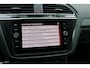 Volkswagen Tiguan 2.0 TSI 4Motion R-Line Black Style (Panoramadak Carplay ViertualCockpit ACC 360Camera IQ-Light Trekhaak 20InchLMV PrivacyGlass)
