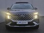 Hyundai Santa Fe 1.6 T-GDI PHEV Premium Sky 4WD Automaat / Fabrieksgarantie tot 08-2027 / Afneembare trekhaak 1.350 kg / Elektr. Panorama schuifdak / Elektr. stoelen en klep / Stoelventilatie / Stuur-, stoel- en achterbankverwarming /