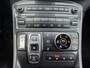 Hyundai Santa Fe 1.6 T-GDI PHEV Premium Sky 4WD Automaat / Fabrieksgarantie tot 08-2027 / Afneembare trekhaak 1.350 kg / Elektr. Panorama schuifdak / Elektr. stoelen en klep / Stoelventilatie / Stuur-, stoel- en achterbankverwarming /