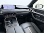 Mazda CX-80 2.5 e-SkyActiv PHEV Homura Plus 6p. 7 PERSOONS| ELEK. ACHTERKLEP | PANO| HEAD-UP | DODE HOEK| ADAPTIVE. CRUISE | ACHTERBANK VERWARMD |BOSE | SUPER COMPLEET!