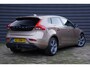 Volvo V40 1.6 T4 Momentum - 180 PK - TREKHAAK - CAMERA - KEYLESS - CLIMA - CRUISE -