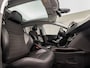 Peugeot 2008 1.2 PureTech Sport (PANORAMADAK, APPLE CARPLAY, NAVIGATIE, CLIMATE, LEDER, SPORTSTOELEN, GETINT GLAS, PARKEERSENSOREN, NIEUWSTAAT)