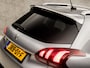 Peugeot 2008 1.2 PureTech Sport (PANORAMADAK, APPLE CARPLAY, NAVIGATIE, CLIMATE, LEDER, SPORTSTOELEN, GETINT GLAS, PARKEERSENSOREN, NIEUWSTAAT)