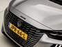 Peugeot 208 1.2 PureTech GT-Line Sport (APPLE CARPLAY, GROOT NAVI, 360 CAMERA, LEDER, SPORTSTOELEN, GETINT GLAS, KEYLESS, LM VELGEN, ZWART HEMEL, SFEERVERLICHTING, NIEUWSTAAT)