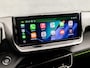 Peugeot 208 1.2 PureTech GT-Line Sport (APPLE CARPLAY, GROOT NAVI, 360 CAMERA, LEDER, SPORTSTOELEN, GETINT GLAS, KEYLESS, LM VELGEN, ZWART HEMEL, SFEERVERLICHTING, NIEUWSTAAT)