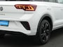 Volkswagen T-Roc 1.5 TSI 150 pk DSG R-Line | Panoramadak | Trekhaak | IQ Light | Achteruitrijcamera | Stoelverwarming