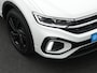 Volkswagen T-Roc 1.5 TSI 150 pk DSG R-Line | Panoramadak | Trekhaak | IQ Light | Achteruitrijcamera | Stoelverwarming