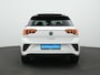 Volkswagen T-Roc 1.5 TSI 150 pk DSG R-Line | Panoramadak | Trekhaak | IQ Light | Achteruitrijcamera | Stoelverwarming