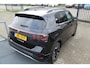 Volkswagen T-Cross 1.5 TSI R-Line 2x Automaat/Navigatie/Virtual cockpit/Adaptive cruise control/Achteruitrijcamera/Parkeersensoren rondom/Apple carplay/Stoelverwarming/Climate control/IQ light/DAB/Draadloze telefoonlader.