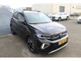 Volkswagen T-Cross 1.5 TSI R-Line 2x Automaat/Navigatie/Virtual cockpit/Adaptive cruise control/Achteruitrijcamera/Parkeersensoren rondom/Apple carplay/Stoelverwarming/Climate control/IQ light/DAB/Draadloze telefoonlader.
