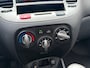 Kia Rio 1.4 X-tra - APK 09/26 - Rijdt en schakelt goed - Airco - Trekhaak