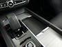 Volvo XC60 T6 Plug-in hybrid AWD Plus Dark | Panoramadak | 360° camera | Stoel- en Stuurverwarming | Trekhaak
