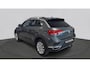 Volkswagen T-Roc 1.0 TSI Style Executive | Navi | Privacy Glass | 17" velgen | Trekhaak |