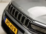 Jeep Avenger 1.2 Altitude Sport (APPLE CARPLAY, GROOT NAVI, 360 CAMERA, JBL AUDIO, STOELVERWARMING, SPORTSTOELEN, KEYLESS, ADAPTIVE CRUISE, GETINT GLAS, NIEUWSTAAT)