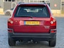 Volvo XC90 2.4 D5 Elite GRIJS KENTEKEN TREKGEWICHT 2250KG LEER AIRCO CRUISE TREKHAAK