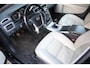 Volvo V70 1.6 T4 Limited Edition 180PK | Parkeersensoren | Navigatie | Leder | Cruise Control