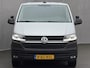 Volkswagen Transporter 2.0 TDI L2H1 150 Pk / 2.500 kg Trekgewicht / Standkachel / Dealer Onderhouden / Navigatie / Apple Carplay & Android Auto / Parkeersensoren voor en Achter / DAB / Armsteun /