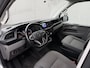 Volkswagen Transporter 2.0 TDI L2H1 150 Pk / 2.500 kg Trekgewicht / Standkachel / Dealer Onderhouden / Navigatie / Apple Carplay & Android Auto / Parkeersensoren voor en Achter / DAB / Armsteun /