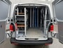 Volkswagen Transporter 2.0 TDI L2H1 150 Pk / 2.500 kg Trekgewicht / Standkachel / Dealer Onderhouden / Navigatie / Apple Carplay & Android Auto / Parkeersensoren voor en Achter / DAB / Armsteun /