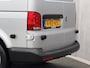 Volkswagen Transporter 2.0 TDI L2H1 150 Pk / 2.500 kg Trekgewicht / Standkachel / Dealer Onderhouden / Navigatie / Apple Carplay & Android Auto / Parkeersensoren voor en Achter / DAB / Armsteun /
