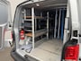 Volkswagen Transporter 2.0 TDI L2H1 150 Pk / 2.500 kg Trekgewicht / Standkachel / Dealer Onderhouden / Navigatie / Apple Carplay & Android Auto / Parkeersensoren voor en Achter / DAB / Armsteun /