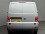 Volkswagen Transporter 2.0 TDI L2H1 150 Pk / 2.500 kg Trekgewicht / Standkachel / Dealer Onderhouden / Navigatie / Apple Carplay & Android Auto / Parkeersensoren voor en Achter / DAB / Armsteun /