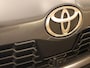 Toyota Yaris Cross 1.5 Hybrid 130 GR Sport - PANORAMADAK - PARKEERSENSOREN VOOR EN ACHTER - 130 PK - DODEHOEK DETECTIE - 360 GRADEN CAMERA - HEAD-UP DISPLAY - ELEKTRISCHE ACHTERKLEP - JBL GELUIDSINSTALLATIE - VOORRUIT, STUUR EN STOEL VERWARMING