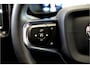 Volvo XC40 1.5 T4 155kW/211pk DCT7 Plug-in hybrid Bright SPORTSTOELEN + EL.TREKHAAK + STOELVERWARMING + CRUISE + LED-KOPLAMPEN + NAVI SENSUS + STUURVERWARMING + DRIVE MODES + CAMERA + LANE ASSIST + PARKSENSOREN + 19" LM-VELGEN!!