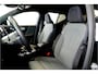 Volvo XC40 1.5 T4 155kW/211pk DCT7 Plug-in hybrid Bright SPORTSTOELEN + EL.TREKHAAK + STOELVERWARMING + CRUISE + LED-KOPLAMPEN + NAVI SENSUS + STUURVERWARMING + DRIVE MODES + CAMERA + LANE ASSIST + PARKSENSOREN + 19" LM-VELGEN!!
