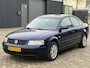 Volkswagen Passat 2.3 V5 LEER AUTOMAAT CLIMA CRUISE PDC TREKHAAK