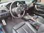 BMW 2-Serie Cabrio 220i High Executive M-Sport Apple Carplay / Harman & Kardon / Led Verlichting / Parkeer Sensoren / Stoel