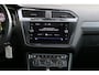 Volkswagen Tiguan 1.5 TSI ACT Highline Business R | Panoramadak | CarPlay | Stoelverwarming | Adaptive Cruise | Camera | 20" Velgen