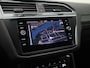 Volkswagen Tiguan 1.5TSI/150PK R Line Black Style DSG · Panoramadak · Trekhaak · Apple/Android Car Play ·
