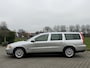 Volvo V70 2.4 170PK AUT NW.D-RIEM LEDER RIJDT SUPER EN MOOI