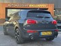 MINI Clubman Mini 2.0 Cooper S Chili Serious Business JCW Panoramadak Harman/Kardon Keyless Cruise Stoelverw. John Cooper Works 18''LM