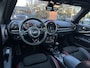 MINI Clubman Mini 2.0 Cooper S Chili Serious Business JCW Panoramadak Harman/Kardon Keyless Cruise Stoelverw. John Cooper Works 18''LM