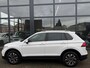 Volkswagen Tiguan 1.5 TSI AST ACTIVE | Pano
