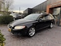 Volvo V70 3.2 Momentum youngtimer Leer Navi Memory