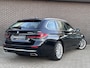 BMW 5-Serie Touring 520d High Executive | Panoramadak | Luxury line | 360 Camera | Head-up Display