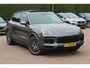 Porsche Cayenne 3.0 E-Hybrid / SOH 93,5%  / Trekhaak / Panoramadak / 360Camera / Head-up / 21'' / Keyless / Bose / Sportchrono / Softclose / Stuurverwarming / Leder / Cruise Control