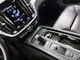 Volvo V60 2.0 B3 Momentum Advantage | Adaptive cruise | 19" | Leder | Stoe