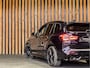 BMW X3 xDrive30e 292PK High Executive M-Sport | M-SPORT KUIPSTOELEN | HEAD-UP | PANO | HARMAN KARDON | SHADOWLINE |